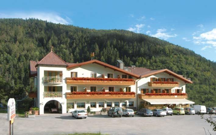Hotel Schoberhof ヴェルトゥルノ エクステリア 写真